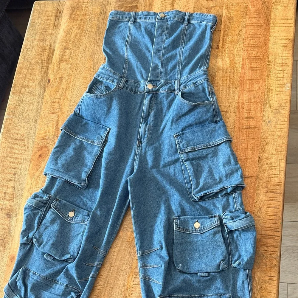 Denim jumpsuit with pockets - Picture 2 of 11